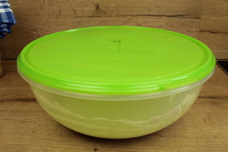 Sauerteig 12 Stunden arbeiten lassen Sauerteig 12 Stunden arbeiten lassen