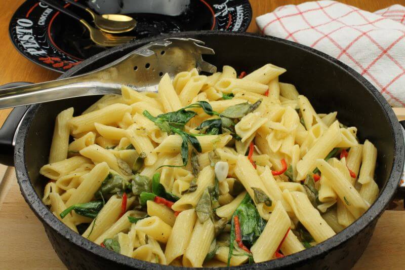 Penne germoglio di piselli zuccero Penne germoglio di piselli zuccero