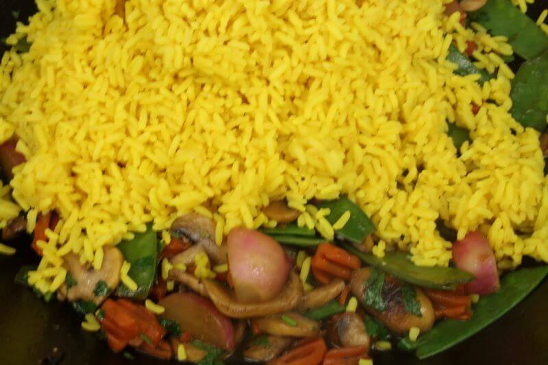 Reis dazugeben Reis dazugeben