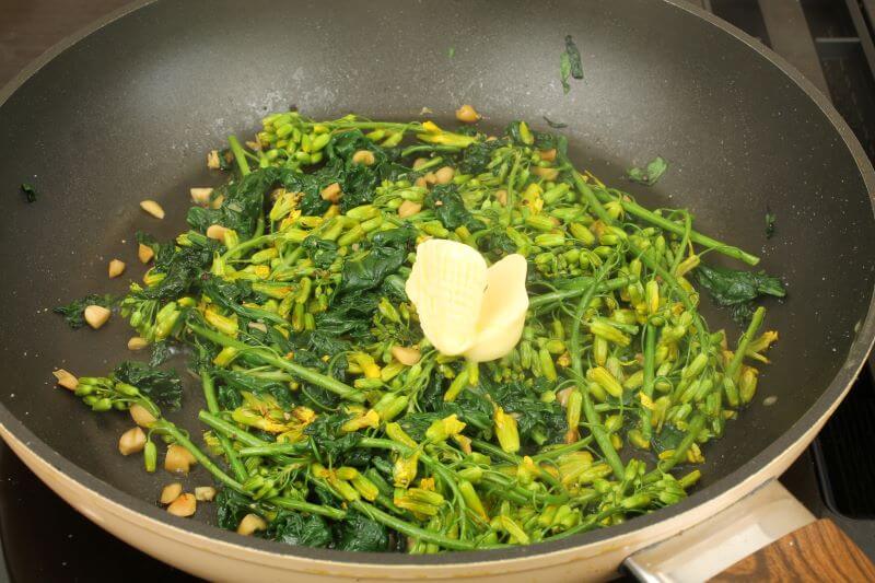 Nach belieben Pflanzenmargarine dazugeben
