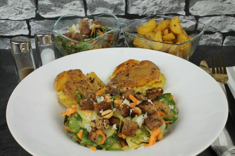 Brotsalat mit Winterpostelein