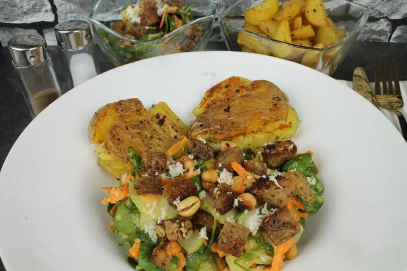 Brotsalat mit Winterpostelein