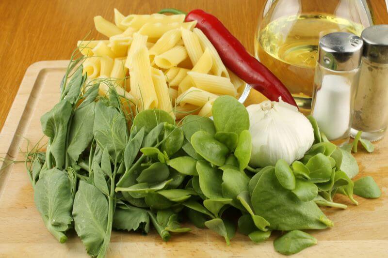 Zutaten für Penne germoglio di pisello