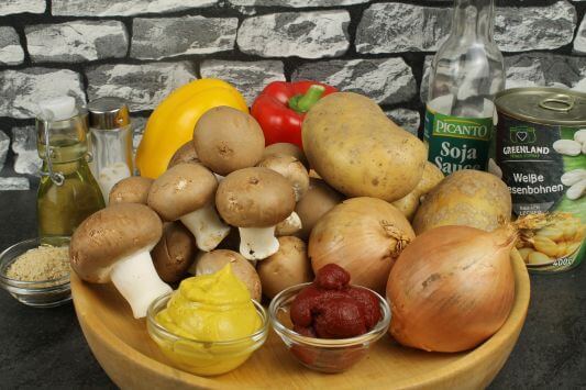Pilz-"Gulasch" mit dicken Bohnen Pilz-"Gulasch" mit dicken Bohnen