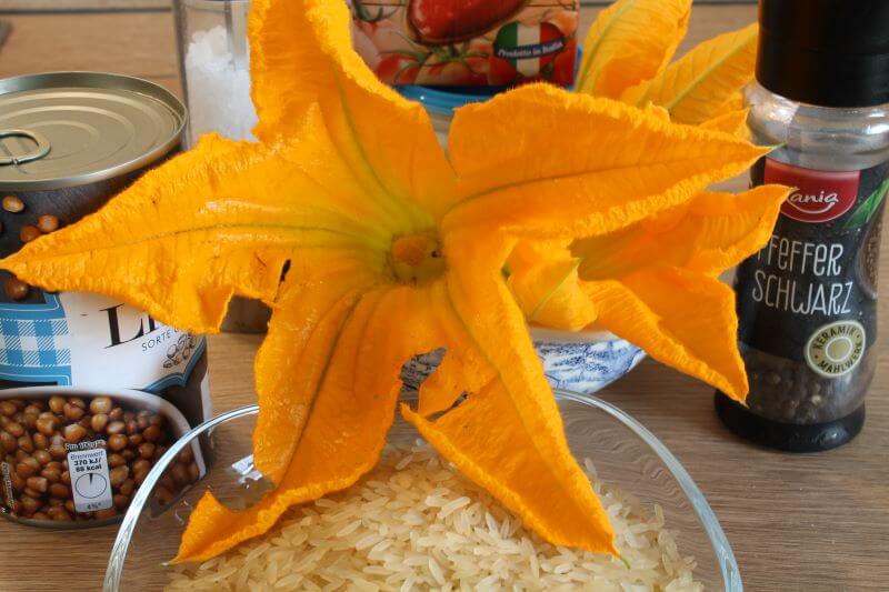 Zucchiniblüte zum füllen