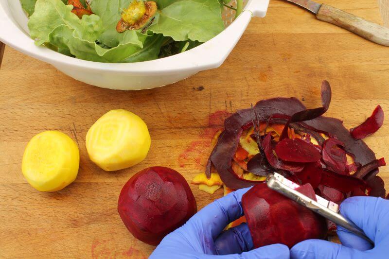 Bete schälen Bete schälen